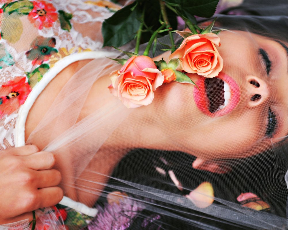 Photoshoot with flowers