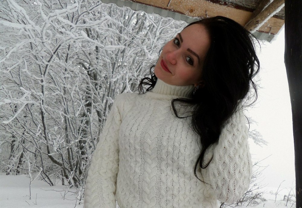 Olivia Krochkia is naked