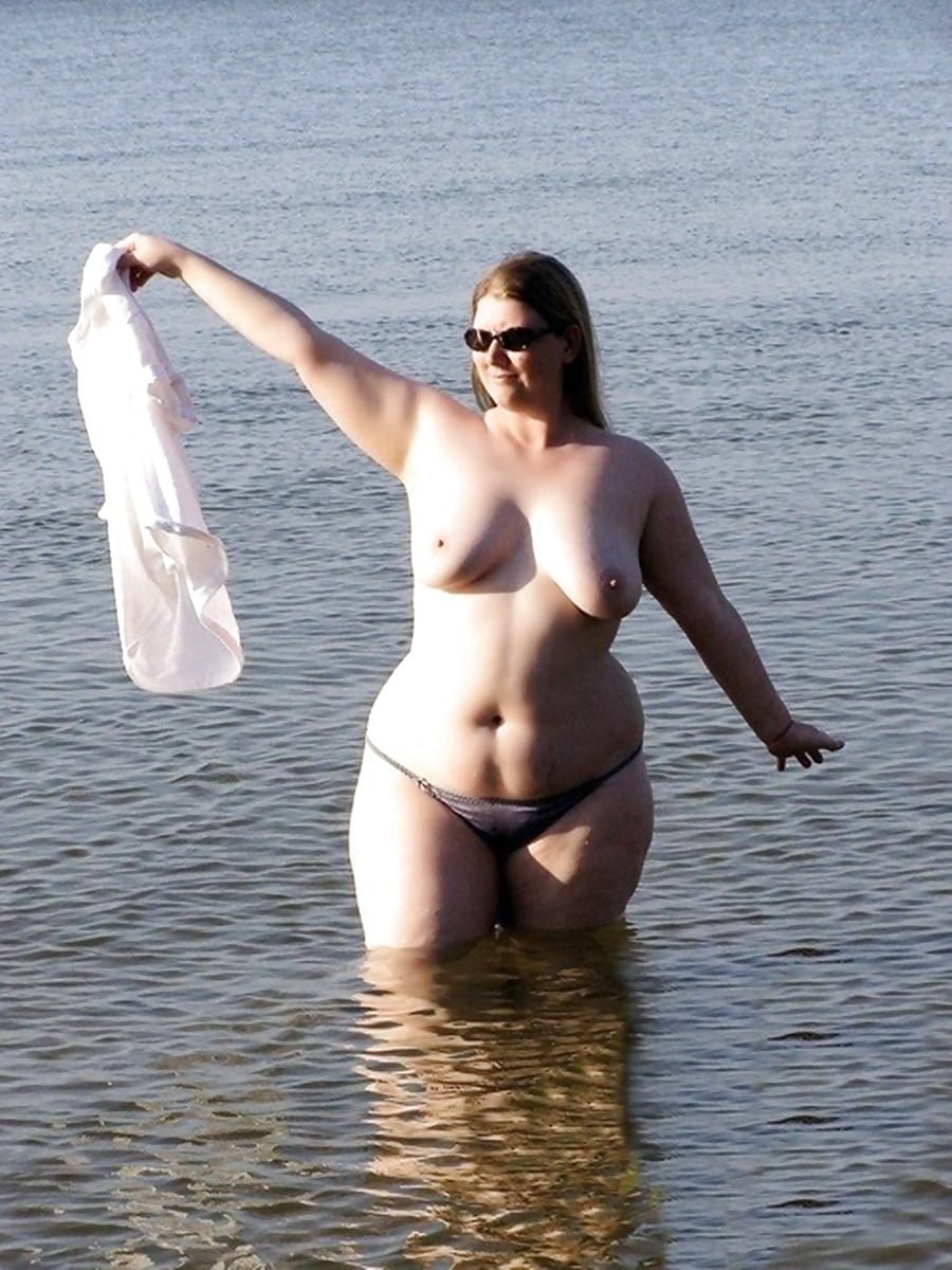 Naked bbw fishing